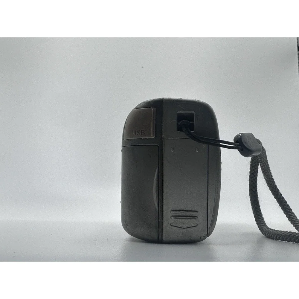 Olympus D-540 Zoom 3.2MP Y2K Digital Camera Untested for parts/repair